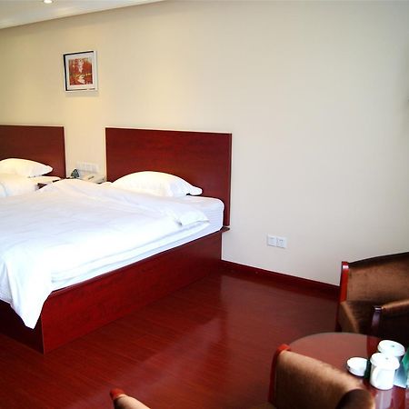Greentree Inn Shandong Jinan Gaoxin District South Gongye Road Middle Aoti Road Express Hotel Buitenkant foto