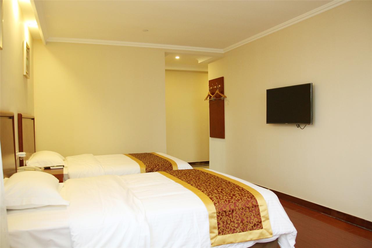 Greentree Inn Shandong Jinan Gaoxin District South Gongye Road Middle Aoti Road Express Hotel Buitenkant foto